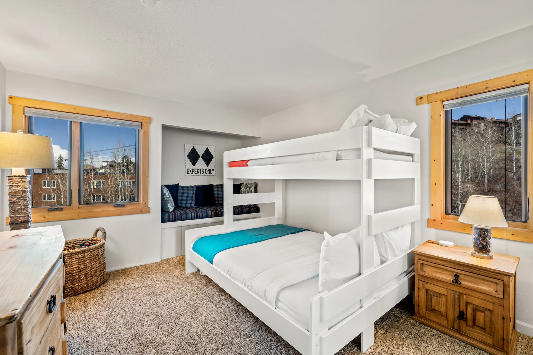 Bunk bedroom